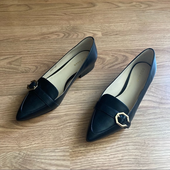 Cole Haan • Black Pointed Toe Flat - Picture 2 of 6